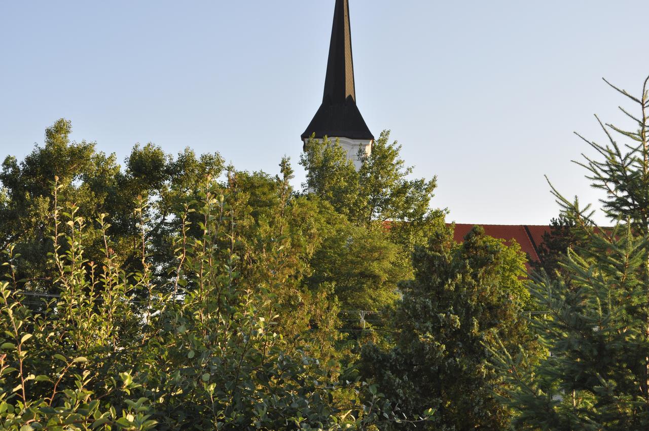 Szent Gyoergy Vendeghaz Hotel Esztergom Exterior photo